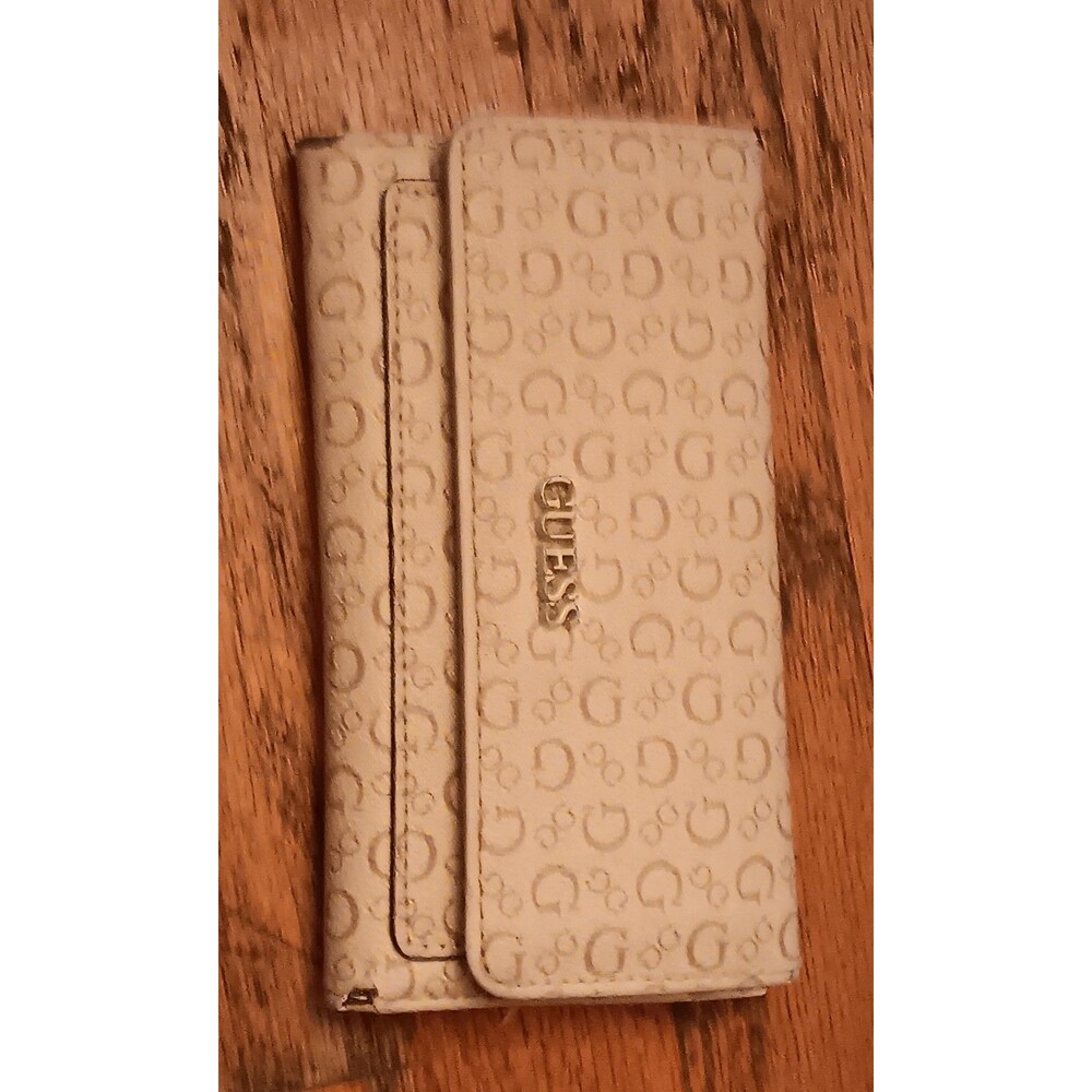 Guess wallet